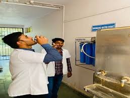 Modern water purification and dispensing system for student use